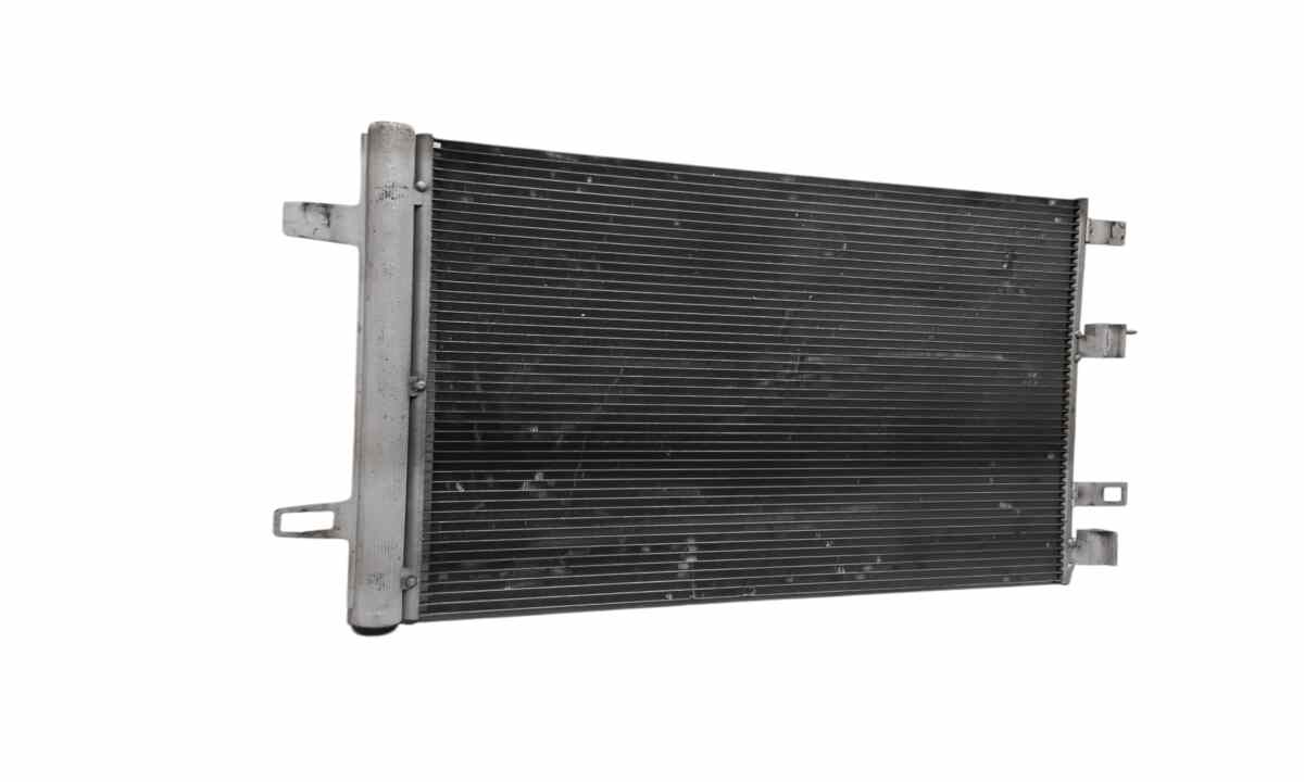 Radiatore A/C per Mercedes GLA (2020 - )